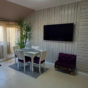 Apartament Hetvezer Penthouse, Segedyn